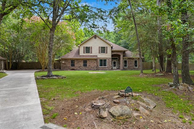 1018 Mesquite Drive, Magnolia, TX 77354