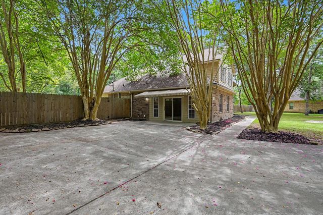 1018 Mesquite Drive, Magnolia, TX 77354