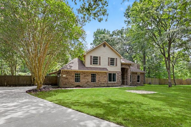 1018 Mesquite Drive, Magnolia, TX 77354