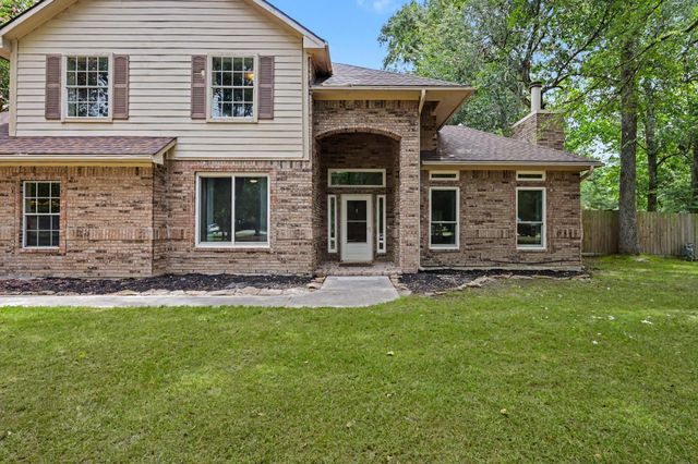 1018 Mesquite Drive, Magnolia, TX 77354