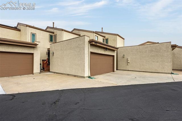 342 Mission Hill Way, Colorado Springs, CO 80921