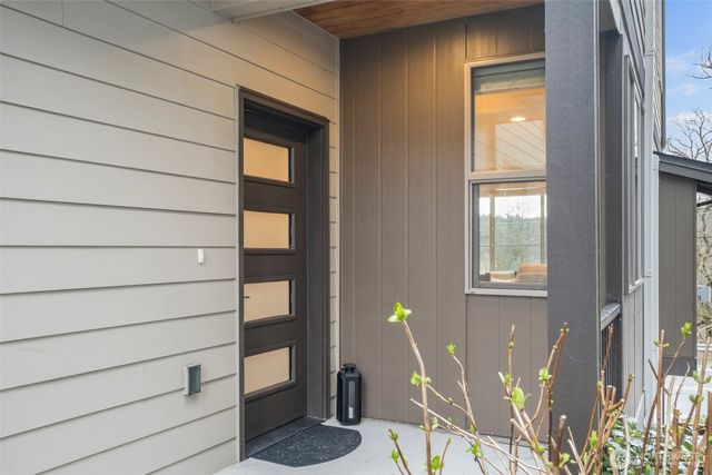 16343 Main View Lane NE, Duvall, WA 98019