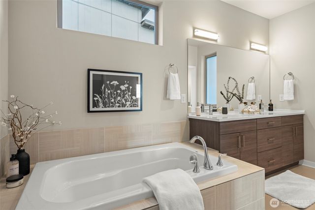 16343 Main View Lane NE, Duvall, WA 98019