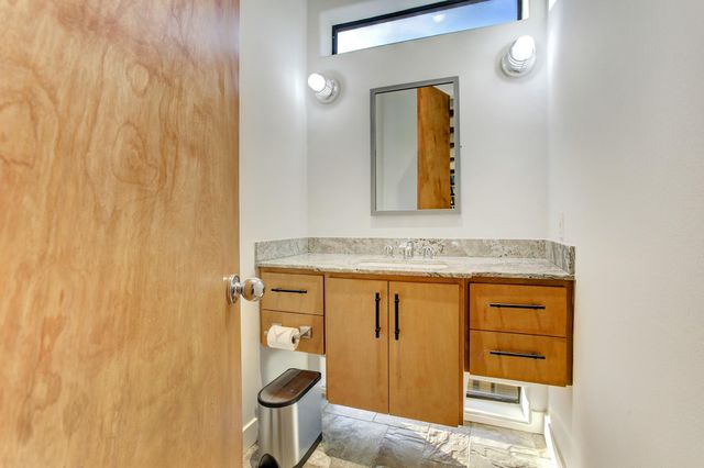 5002 Milam, Houston, TX 77006