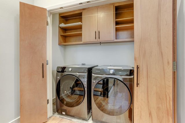 5002 Milam, Houston, TX 77006