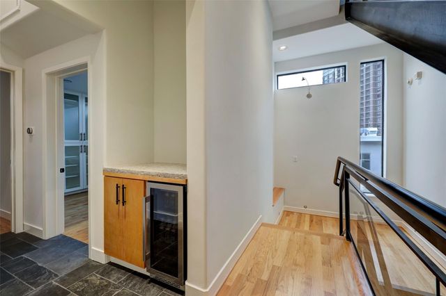 5002 Milam, Houston, TX 77006