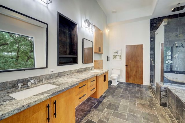 5002 Milam, Houston, TX 77006
