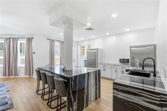 2058 Troon Drive, Henderson, NV 89074