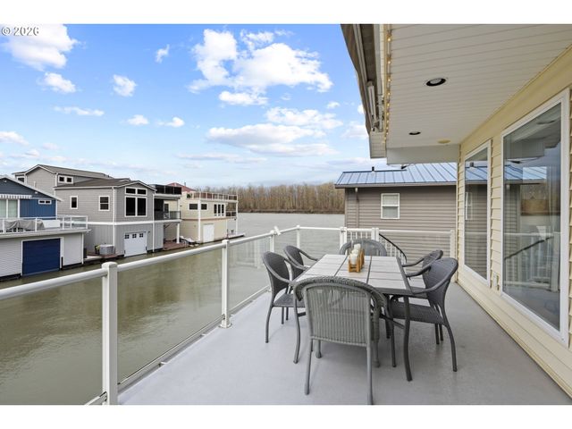 17809 Ne MARINE Dr C3, Portland, OR 97230