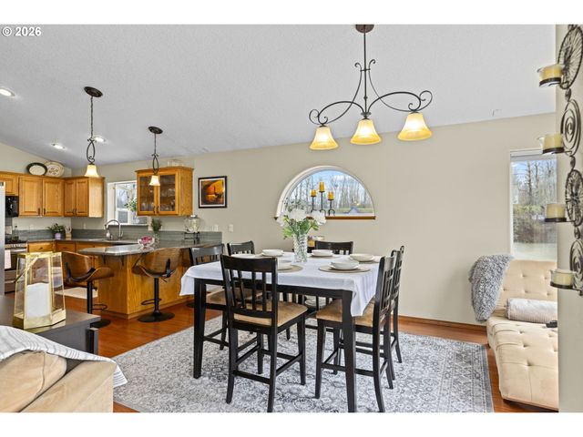 17809 Ne MARINE Dr C3, Portland, OR 97230