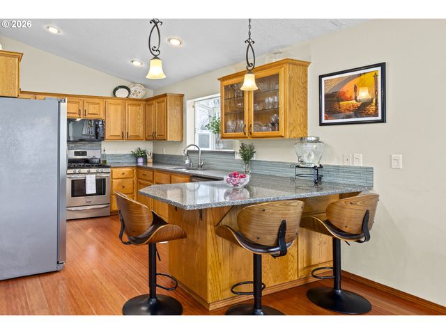 17809 Ne MARINE Dr C3, Portland, OR 97230