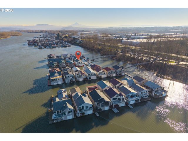 17809 Ne MARINE Dr C3, Portland, OR 97230
