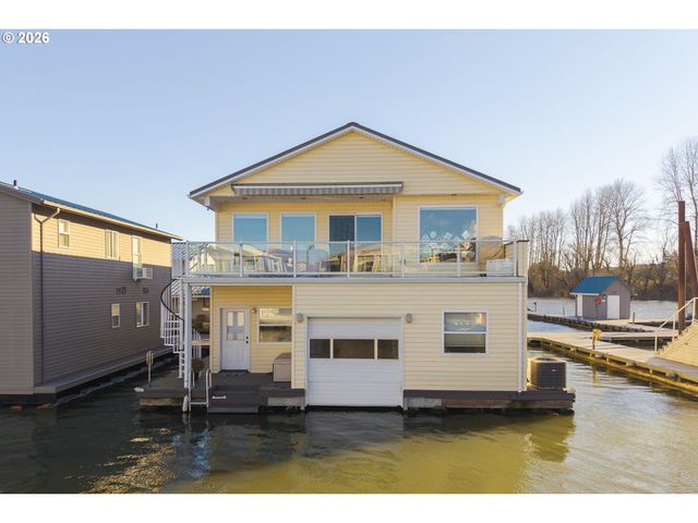 17809 Ne MARINE Dr C3, Portland, OR 97230