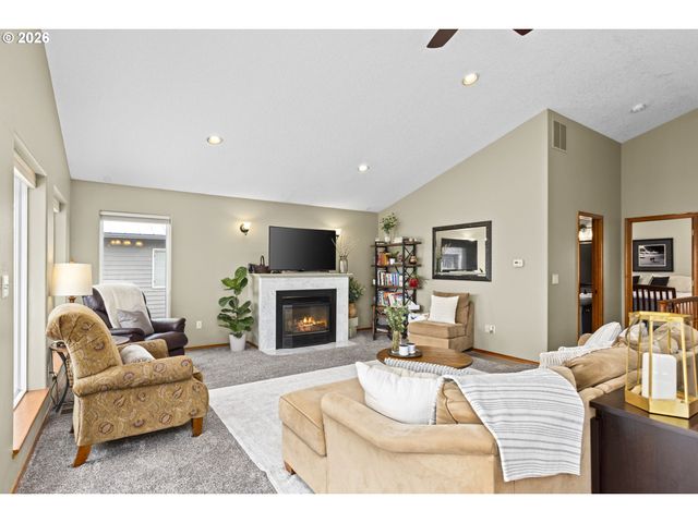 17809 Ne MARINE Dr C3, Portland, OR 97230