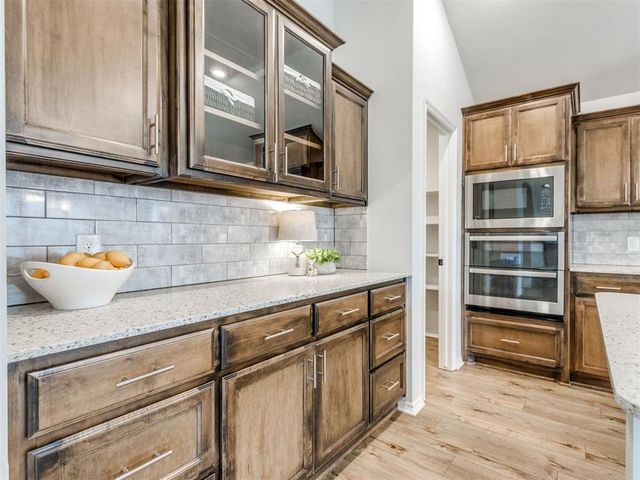 18101 Jimenez Drive, Edmond, OK 73012
