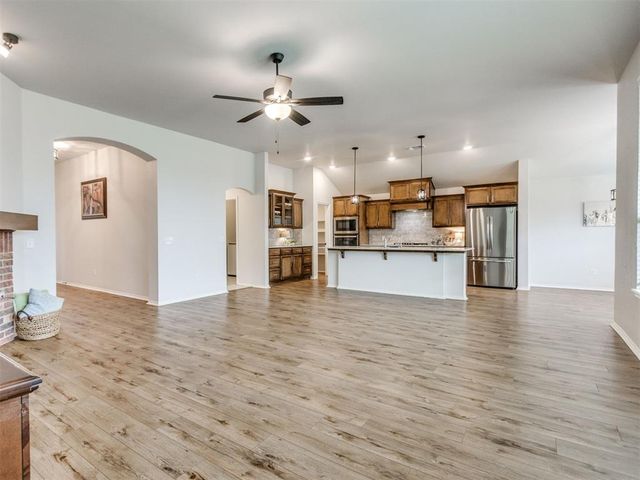 18101 Jimenez Drive, Edmond, OK 73012