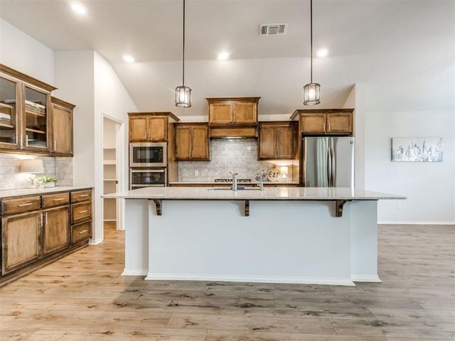 18101 Jimenez Drive, Edmond, OK 73012
