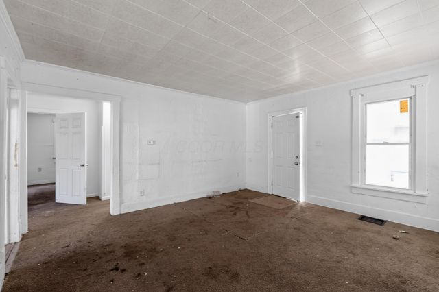 2670 Berrell Avenue, Columbus, OH 43211