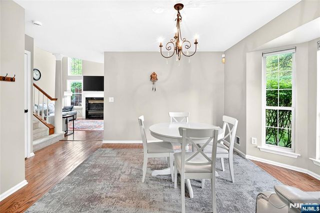 554 Adirondack Court, Mahwah, NJ 07430