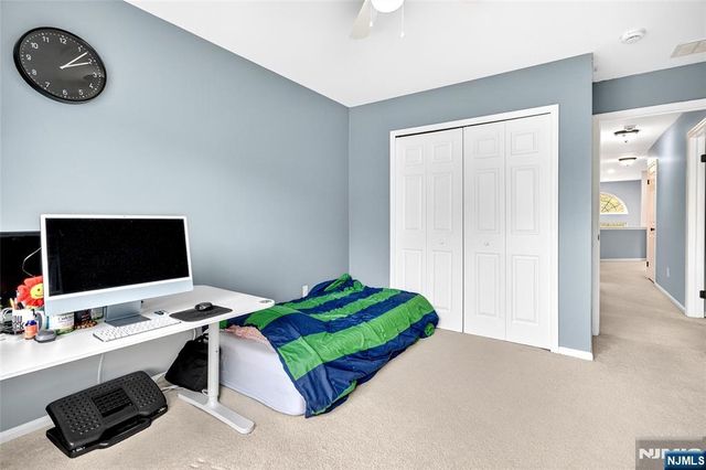 554 Adirondack Court, Mahwah, NJ 07430