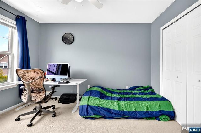 554 Adirondack Court, Mahwah, NJ 07430