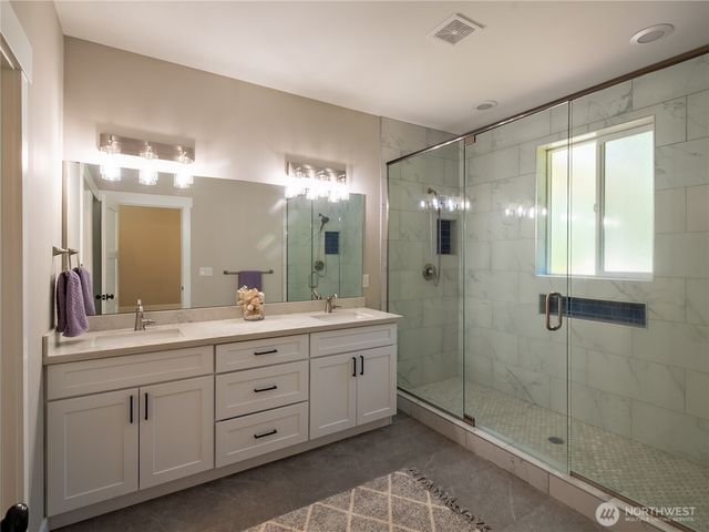 18706 232ND Avenue E, Orting, WA 98360