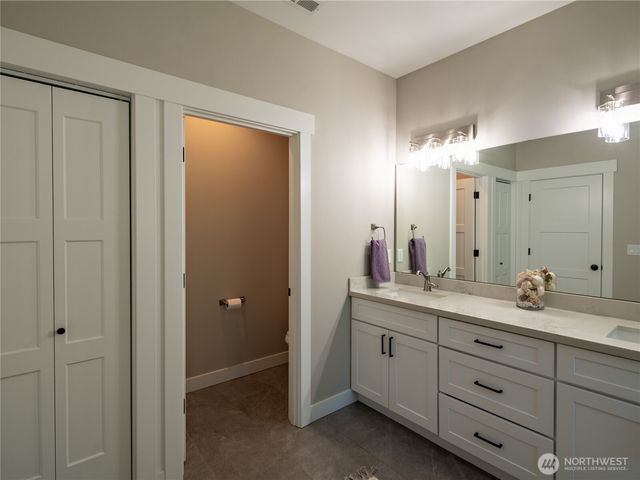 18706 232ND Avenue E, Orting, WA 98360