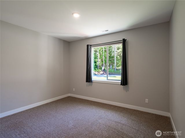 18706 232ND Avenue E, Orting, WA 98360