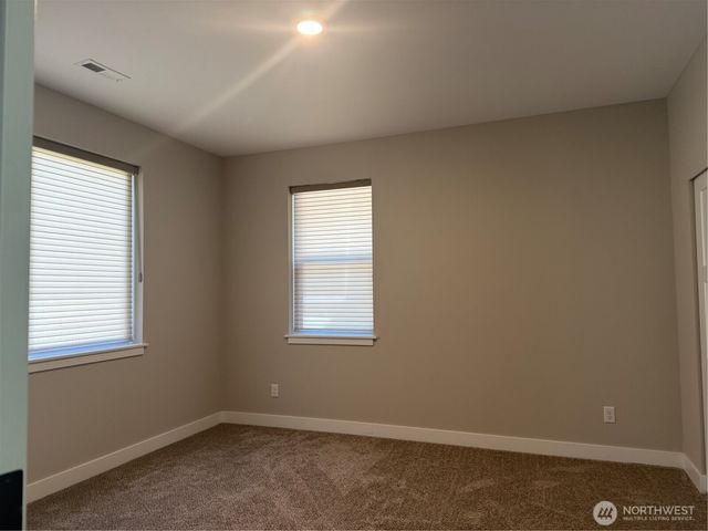 18706 232ND Avenue E, Orting, WA 98360