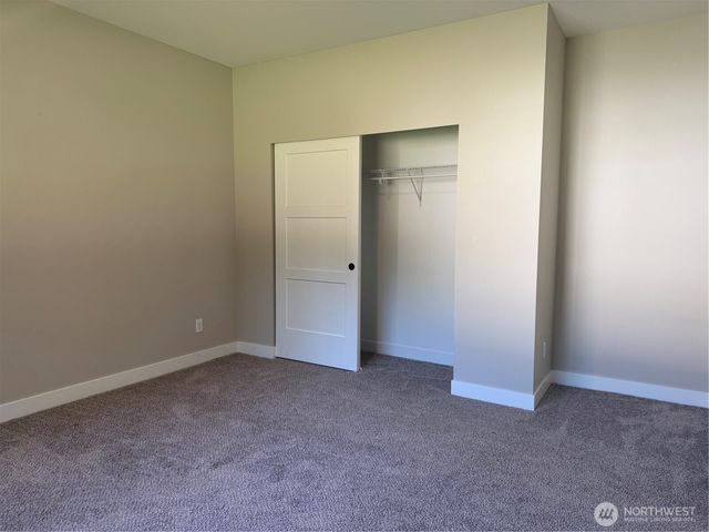 18706 232ND Avenue E, Orting, WA 98360