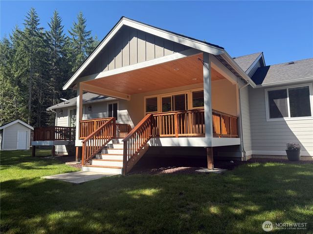 18706 232ND Avenue E, Orting, WA 98360