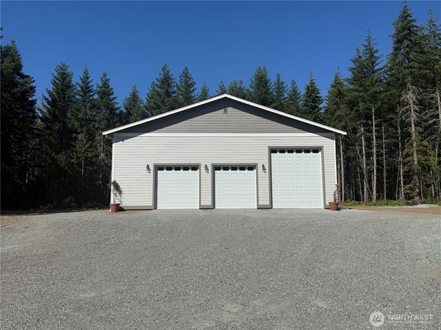 18706 232ND Avenue E, Orting, WA 98360