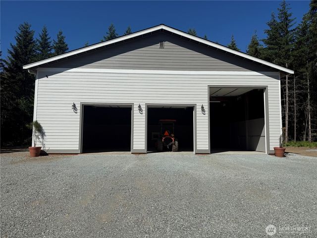 18706 232ND Avenue E, Orting, WA 98360