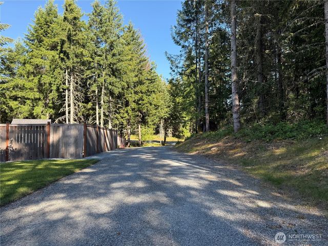 18706 232ND Avenue E, Orting, WA 98360