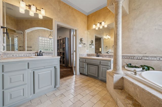6537 S Dover Terrace, Fort Worth, TX 76132
