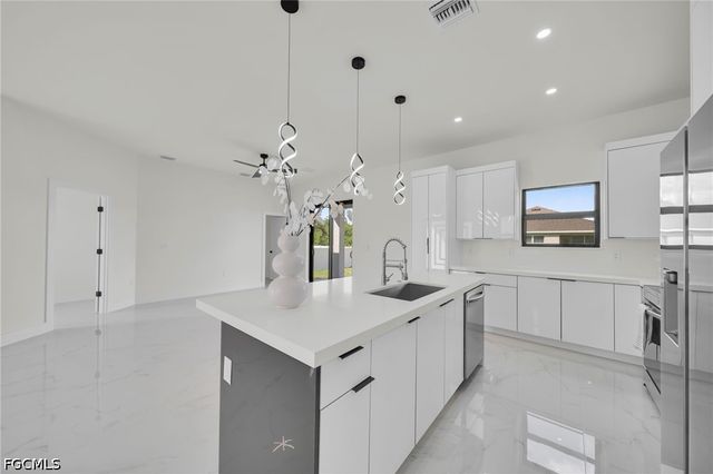 2903 NW 3rd ST, Cape Coral, FL 33993