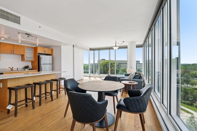 8161 33rd Avenue S 609, Bloomington, MN 55425