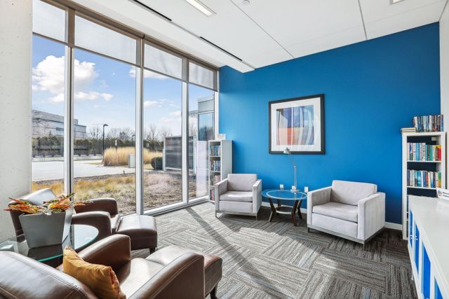 8161 33rd Avenue S 609, Bloomington, MN 55425