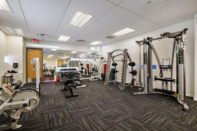 8161 33rd Avenue S 609, Bloomington, MN 55425