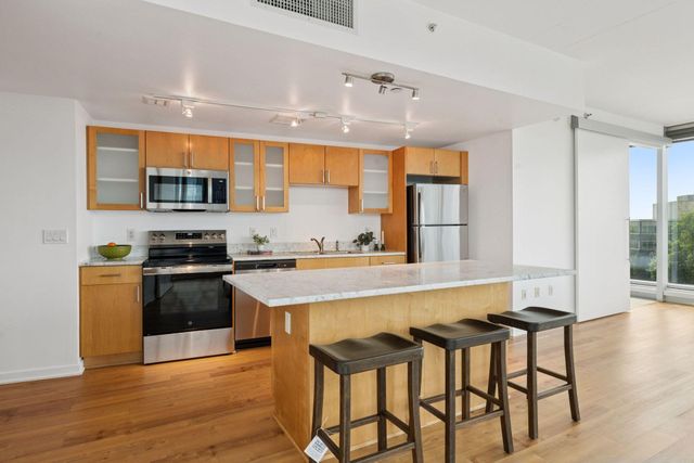 8161 33rd Avenue S 609, Bloomington, MN 55425