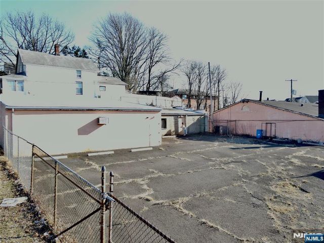 425 Paterson Avenue, East Rutherford, NJ 07073