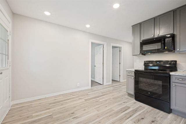 717 Small Street, Bowie, TX 76230
