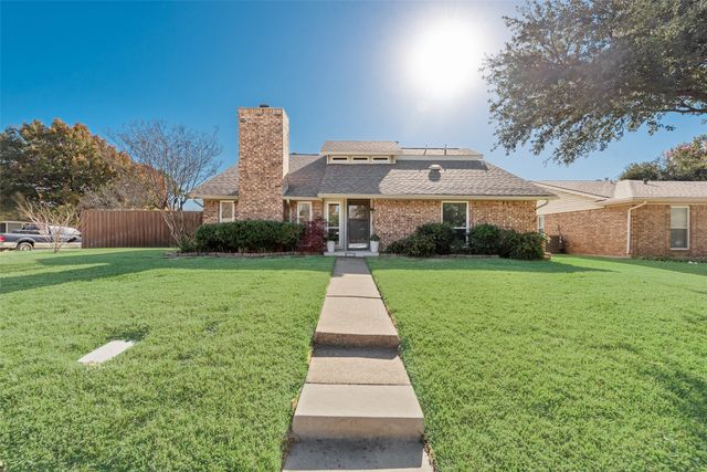 1114 Wood Heights Drive, Lewisville, TX 75067