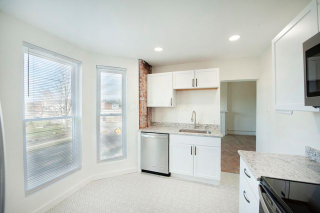 1404 Indianola Avenue, Columbus, OH 43201