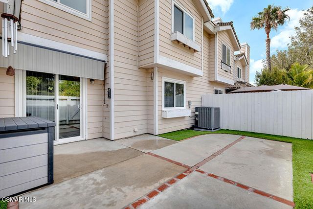 2776 Erringer Road 19, Simi Valley, CA 93065