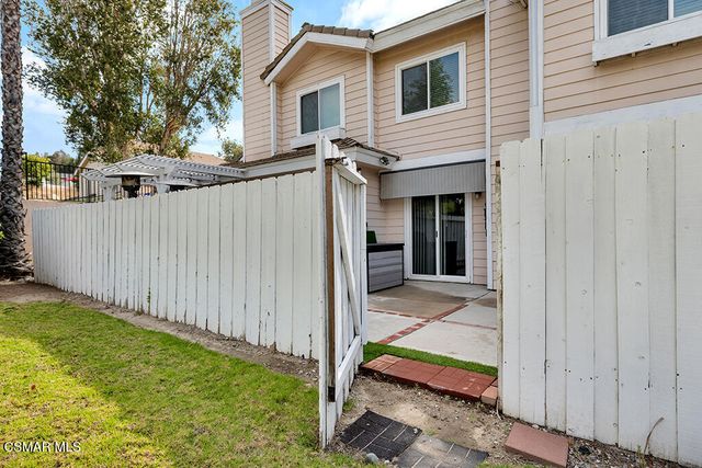 2776 Erringer Road 19, Simi Valley, CA 93065