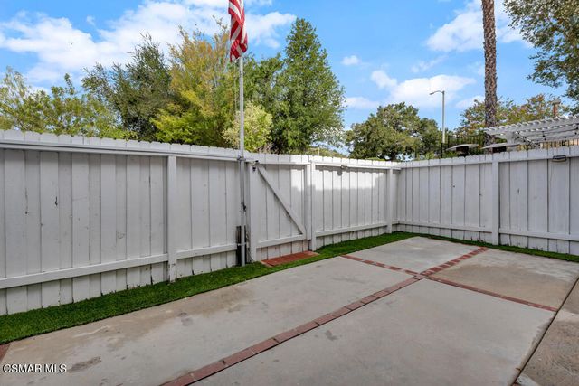 2776 Erringer Road 19, Simi Valley, CA 93065