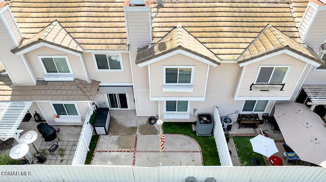 2776 Erringer Road 19, Simi Valley, CA 93065