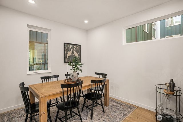 916 A 15th Avenue, Seattle, WA 98122