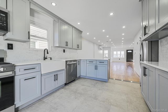 92-43 76th Street, Woodhaven, NY 11421